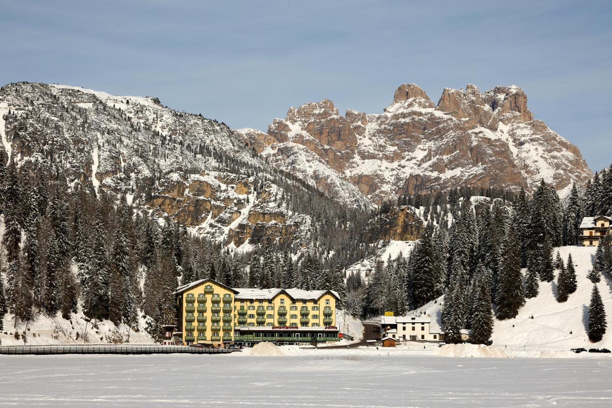 Grand Hotel Misurina Exterior foto